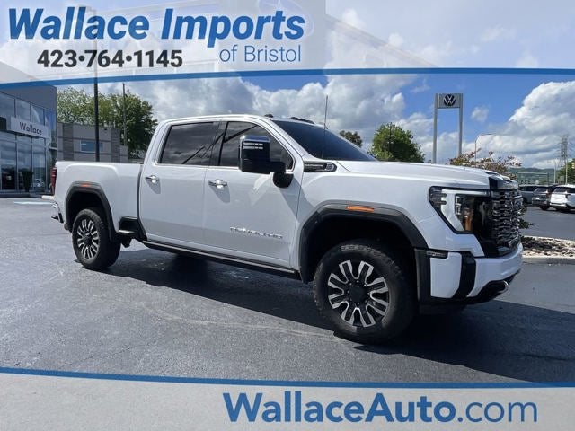 2025 GMC Sierra 2500HD Denali Ultimate in White Frost Tricoat — front three-quarter view