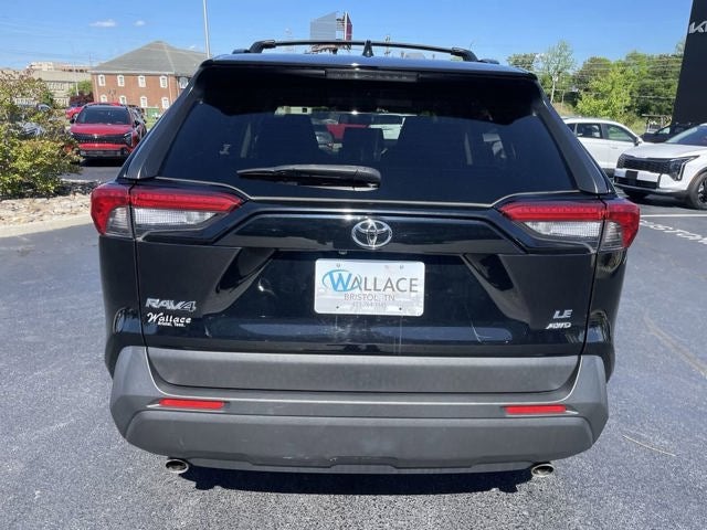2019 Toyota RAV4 — detail view