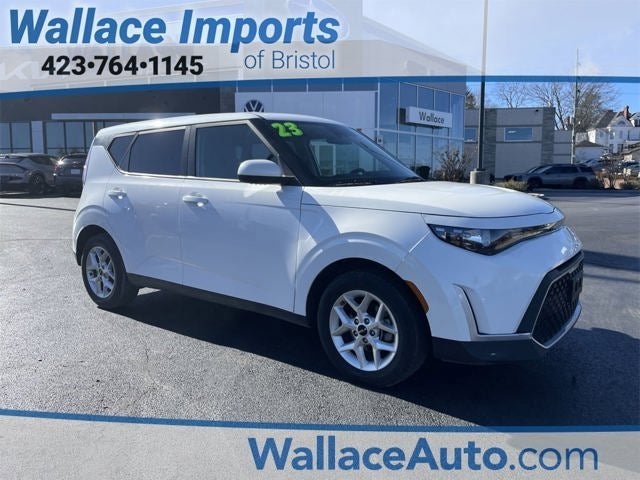 2023 Kia Soul LX in Snow White Pearl — front three-quarter view